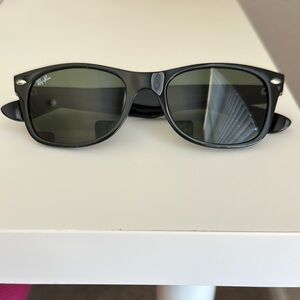 Ray-Ban Classic Black Sunglasses